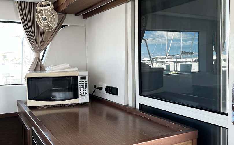 Lagoon 40