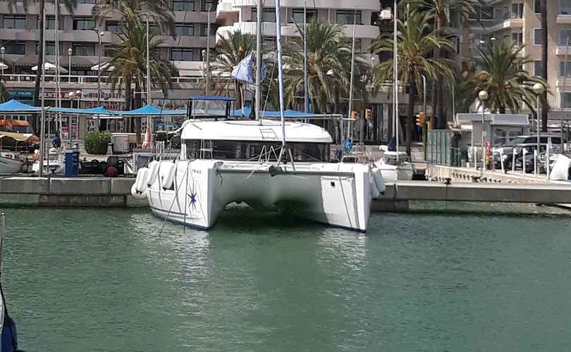Lagoon 40