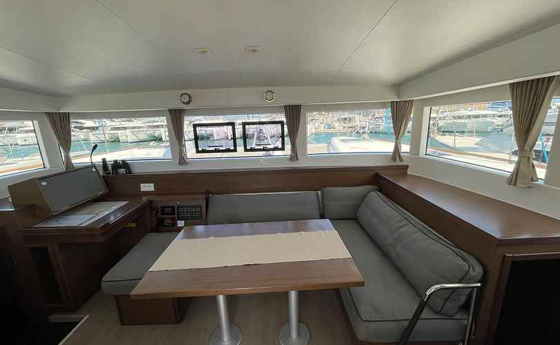 Lagoon 40