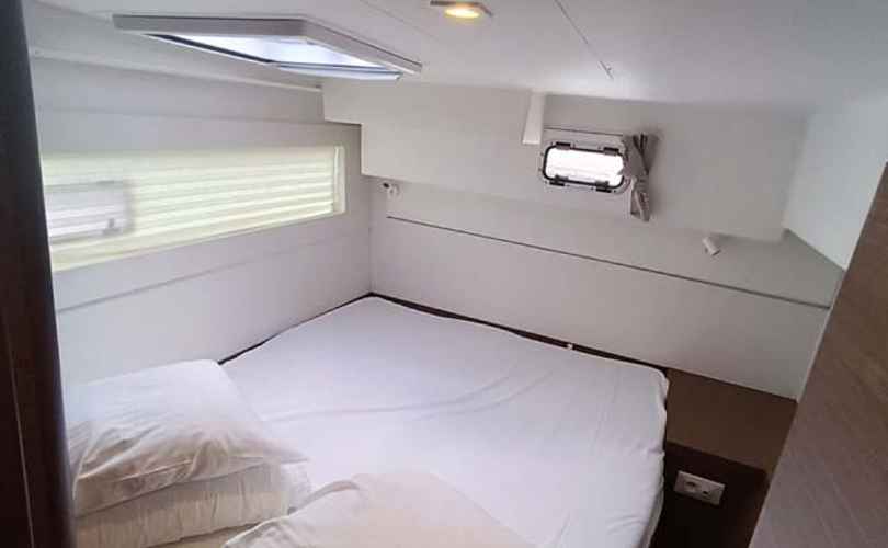 Lagoon 40