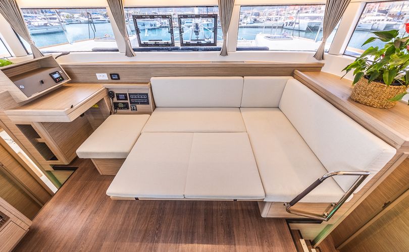 Lagoon 40