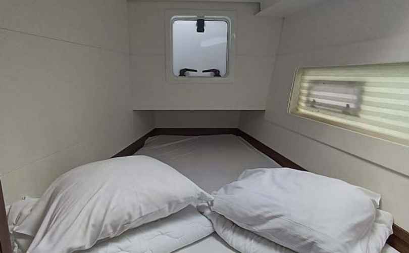 Lagoon 40