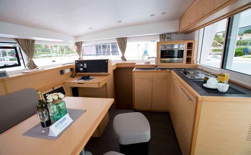 Lagoon 40