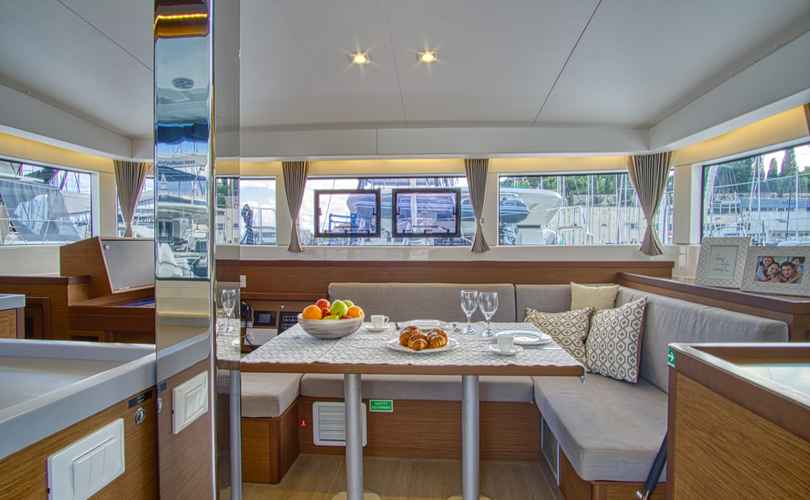 Lagoon 40