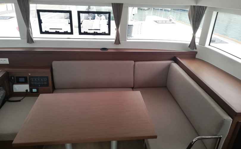 Lagoon 40