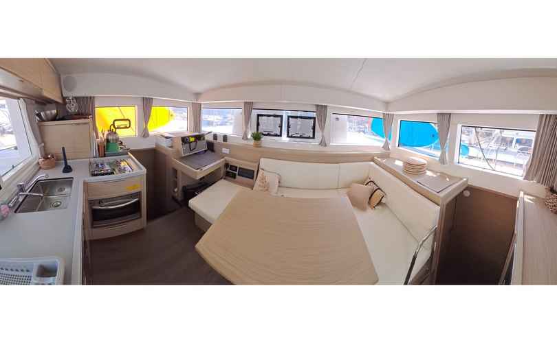 Photo Lagoon 40 (2024)