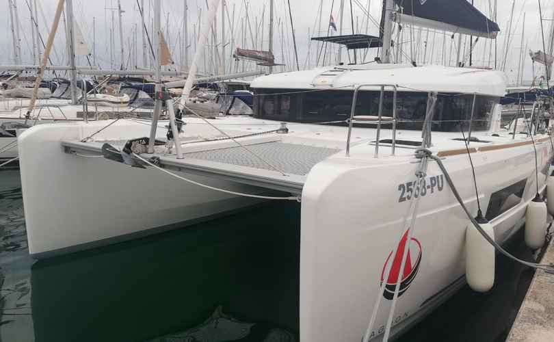Lagoon 40