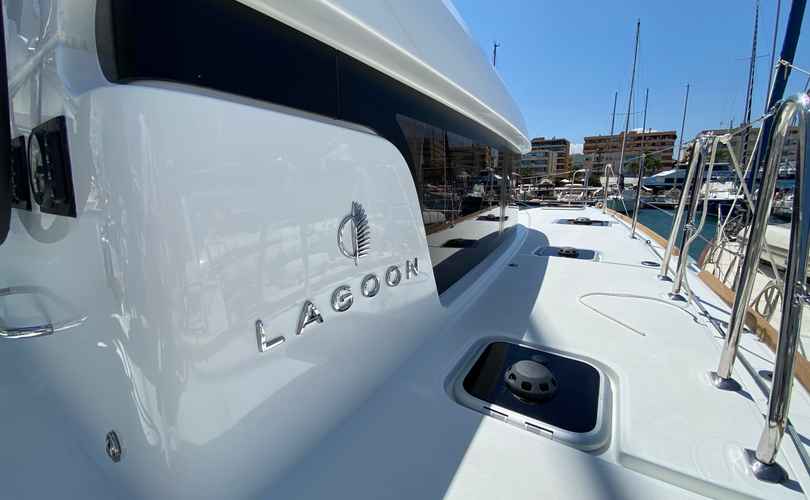 Lagoon 40
