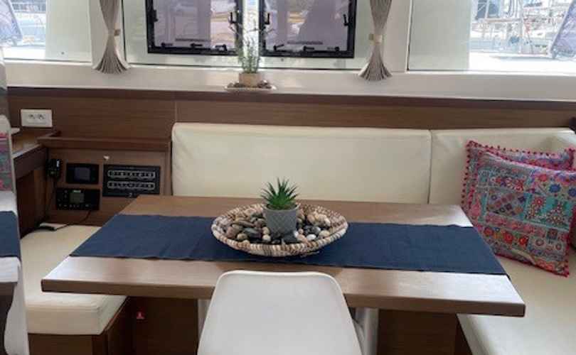Lagoon 40
