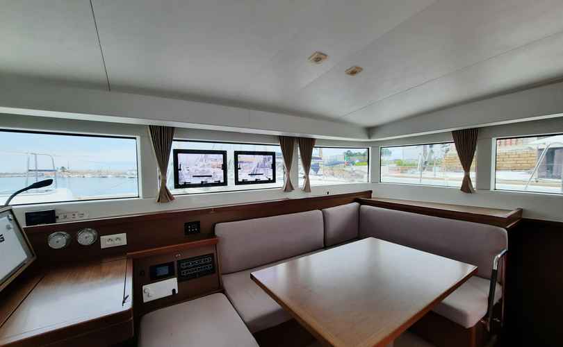 Lagoon 40