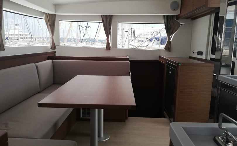 Lagoon 40
