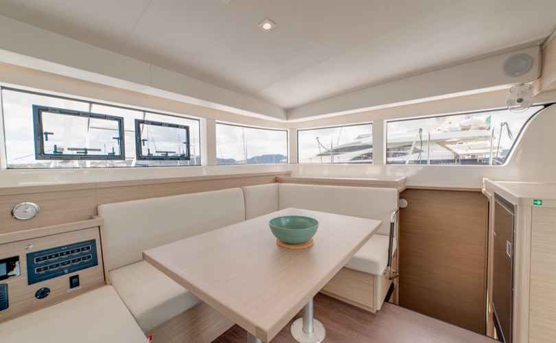 Lagoon 40