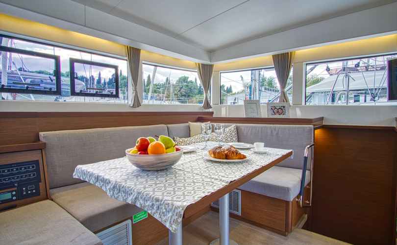 Lagoon 40