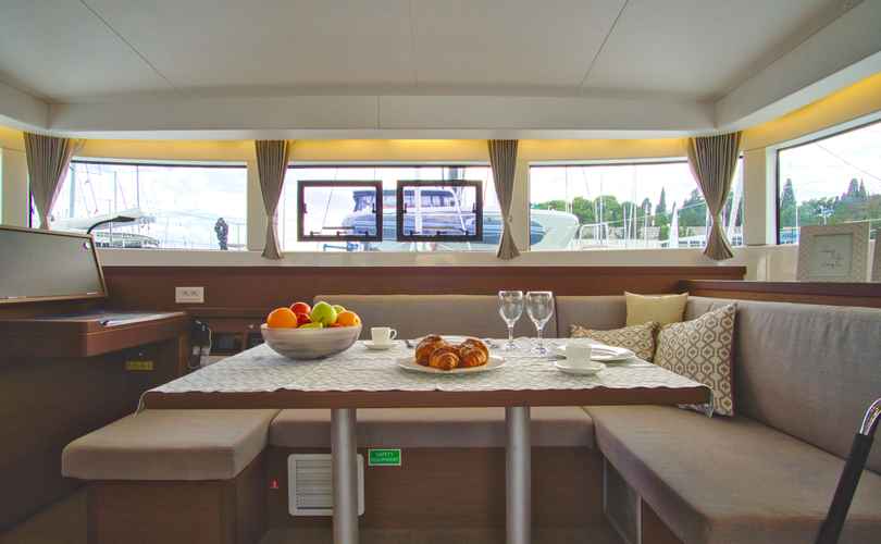 Lagoon 40