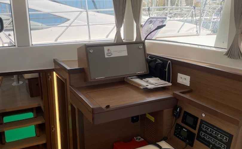 Lagoon 40