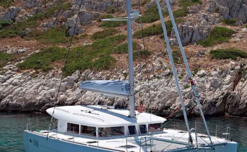 Photo Lagoon 400 (2012)