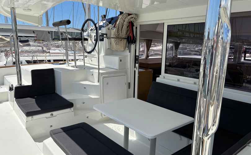 Lagoon 400 S2