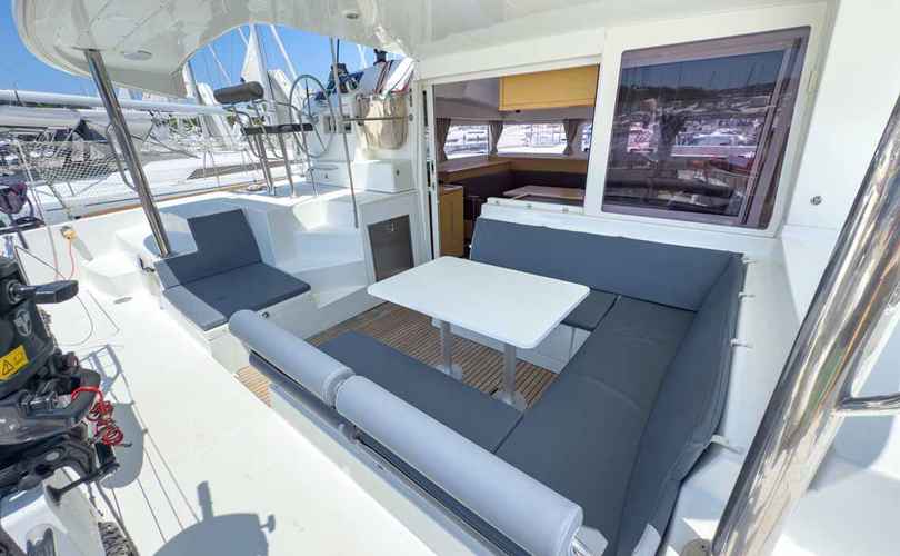 Lagoon 400 S2
