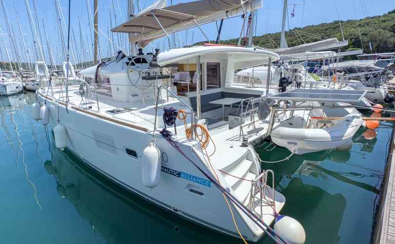 Lagoon 400 S2