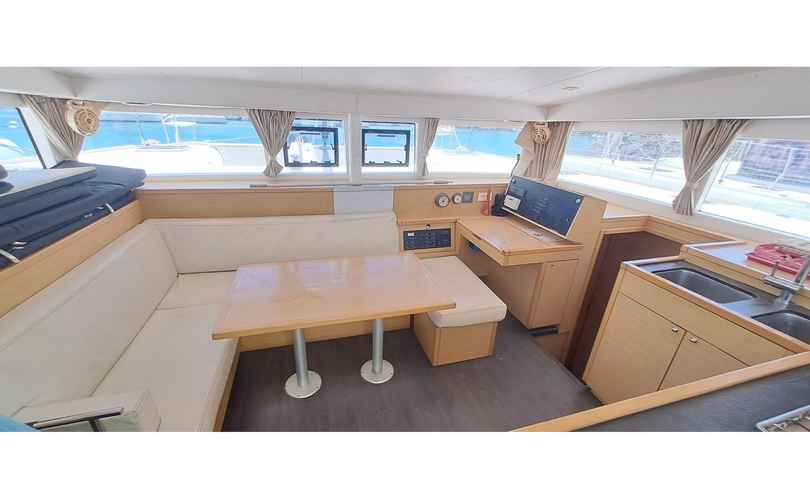 Lagoon 400 S2