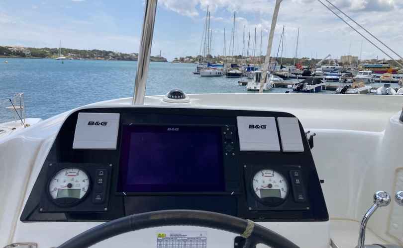 Lagoon 42