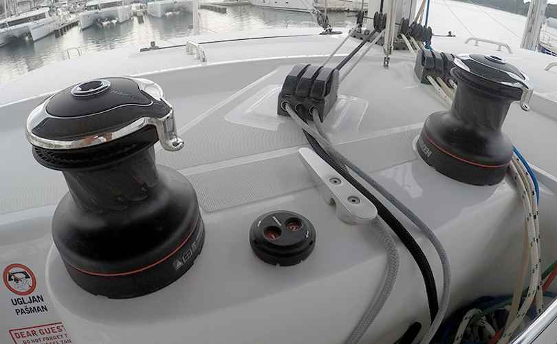 Lagoon 42