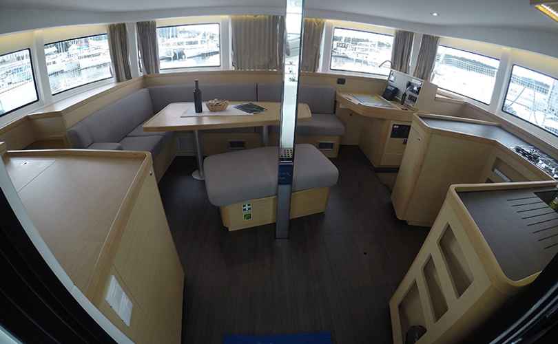 Lagoon 42