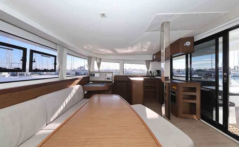 Lagoon 42