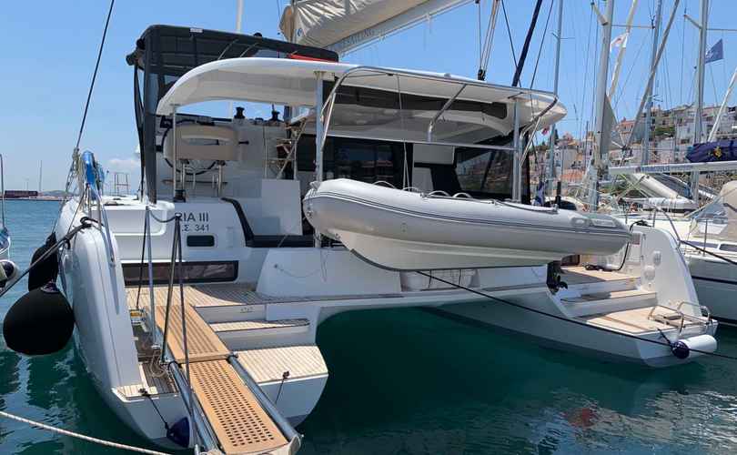 Lagoon 42
