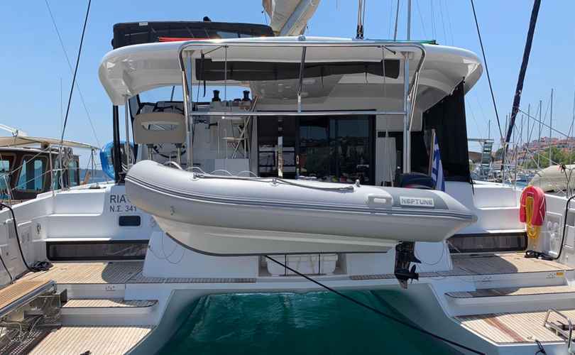 Lagoon 42