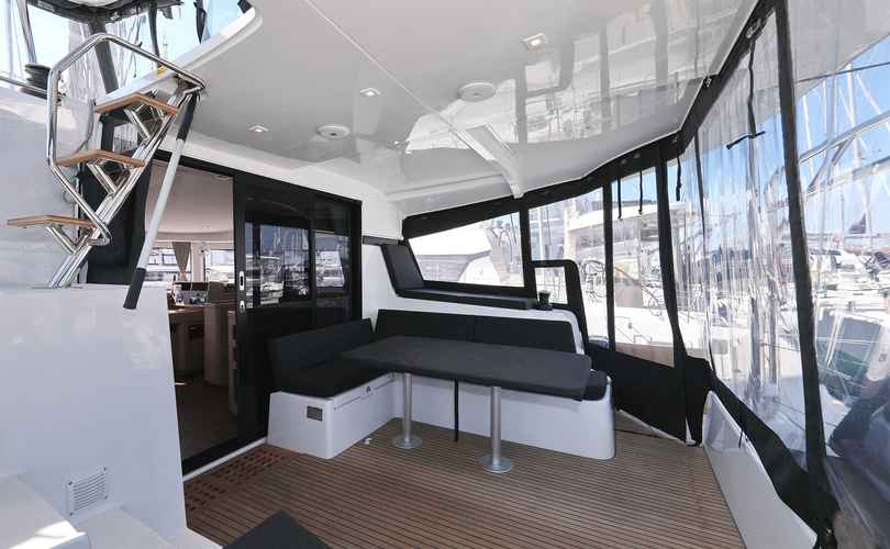 Lagoon 42