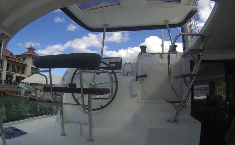 Lagoon 42