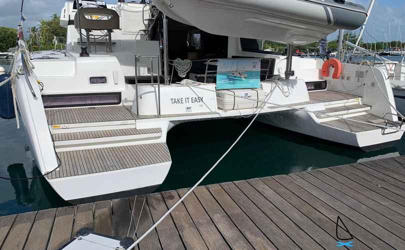 Lagoon 42