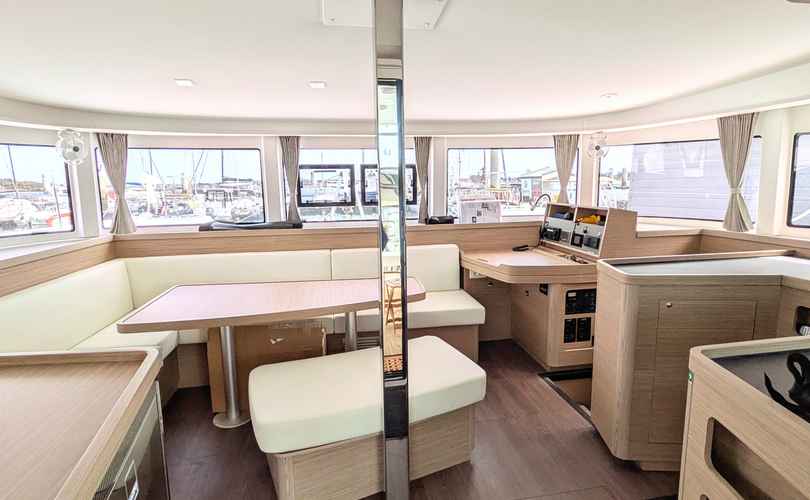 Lagoon 42