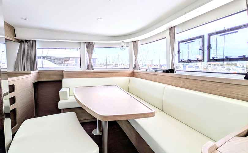 Lagoon 42