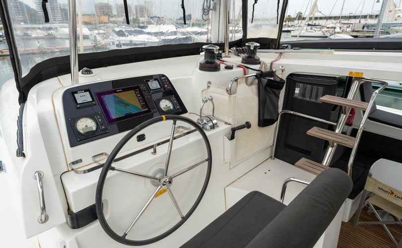 Lagoon 42