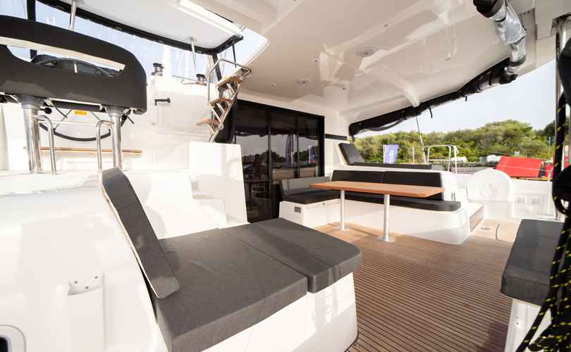 Lagoon 42