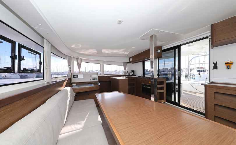 Lagoon 42