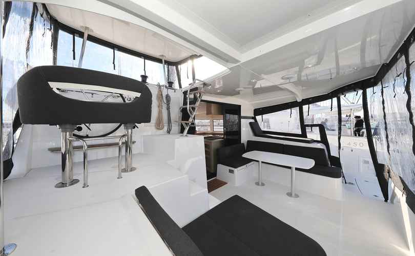 Lagoon 42