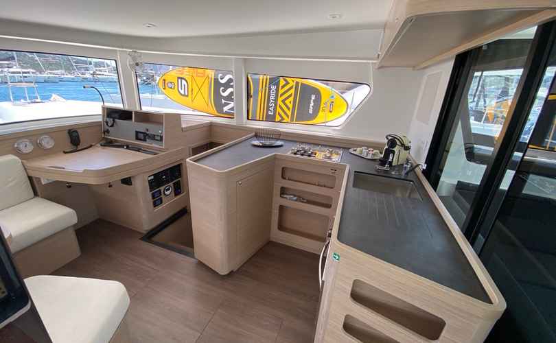 Lagoon 42