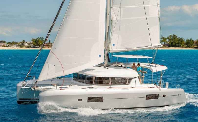 Lagoon 42