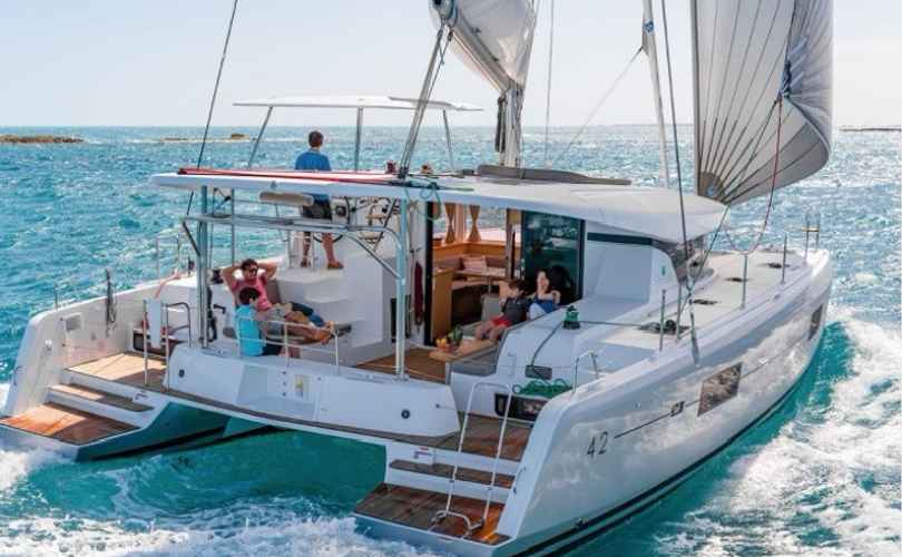 Lagoon 42
