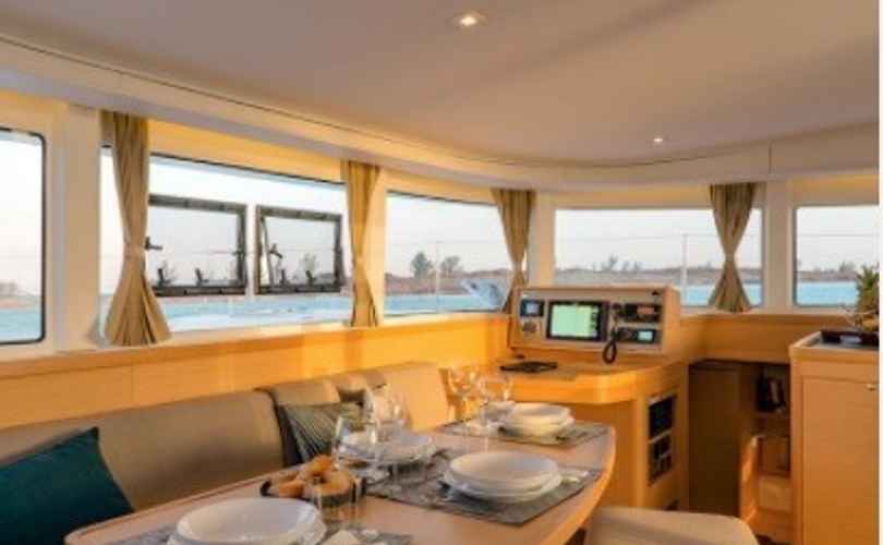 Lagoon 42