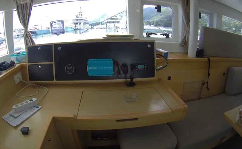 Lagoon 42