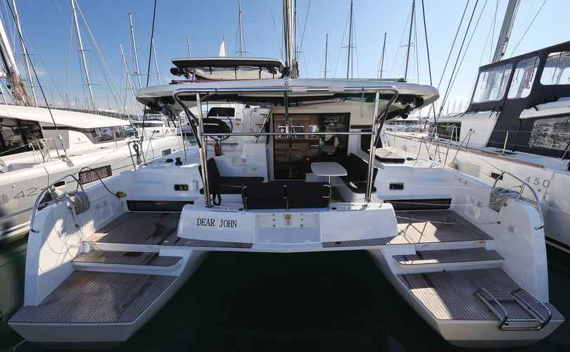 Lagoon 42