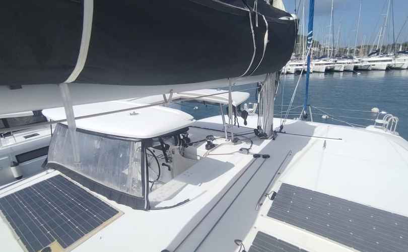 Lagoon 42