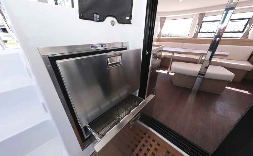 Lagoon 42