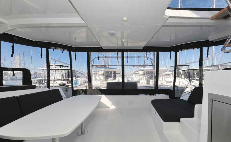 Lagoon 42