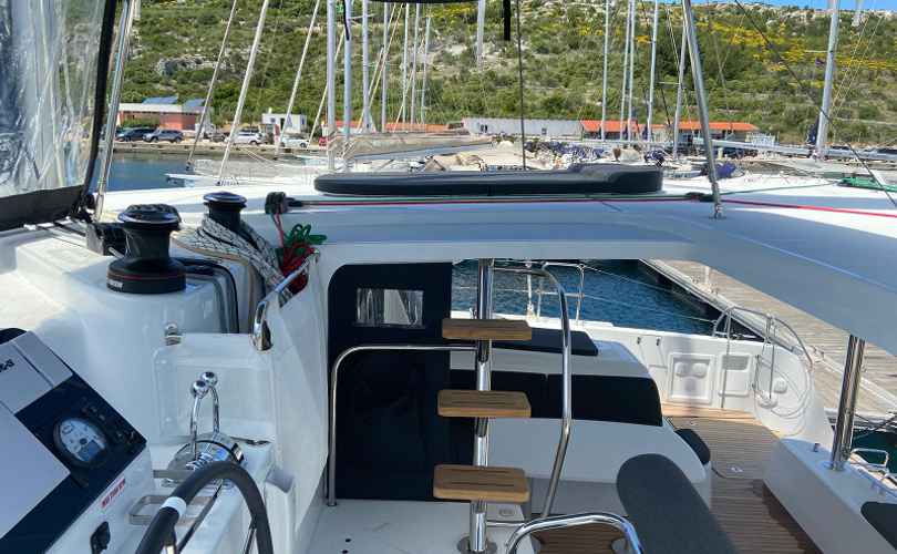 Lagoon 42