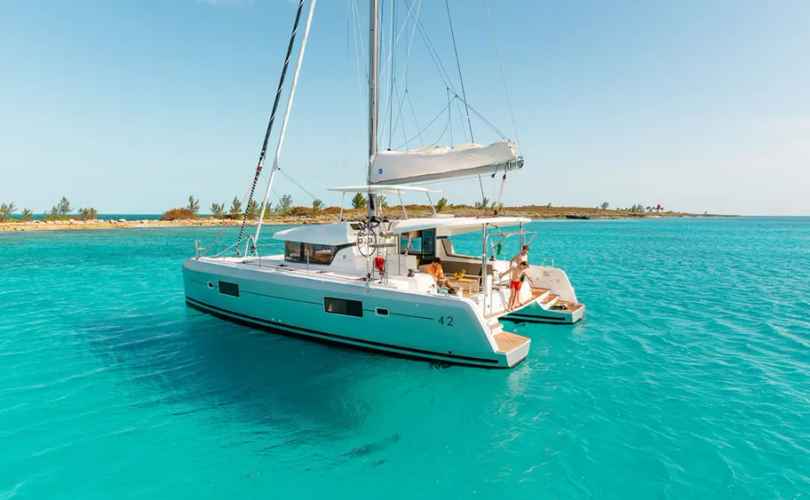 Lagoon 42